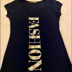 Super fashion top, NWT, Size Small, dark blue color.